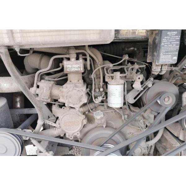 Ônibus de turista diesel Yutong da segunda mão de porta dobro ZK6120 com 51 assentos