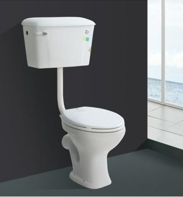 520mm resplendor do lado da armadilha de Hung Toilet P da parede de 2 partes rachou com tanque de água
