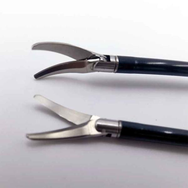5mm Diameter Maryland Dissector Essential Instrument for Laparoscopic Procedures