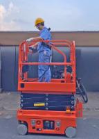 Charge autopropulsée de 4m Mini Scissor Lift Platform 250kg