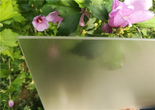 Solar Tempered Low Iron Solar Glass Flat Shape Customized Size Energy Saving