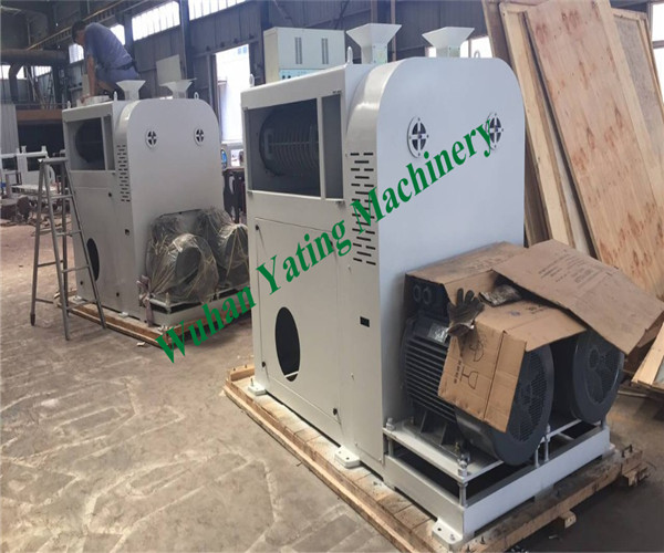 Energy Saving Rice Polisher Machine SUS Double Roller 8-10 Ton Per Hour