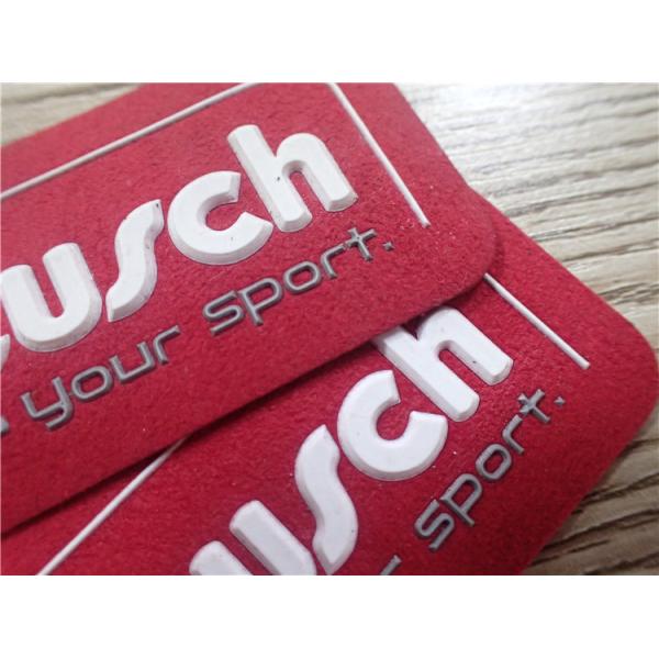 Логотип прочной мягкой красной замши изготовленный на заказ резиновый латает цвет впрыски 2