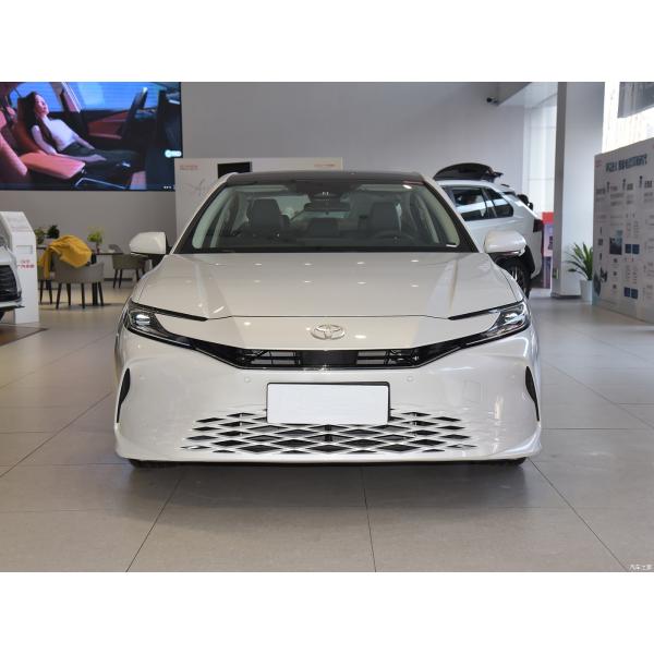 2024 Toyota Camry 2.0L Sports Plus Sedán híbrido FWD Dirección izquierda con motor único 4915*1840*1450 para los mercados chinos