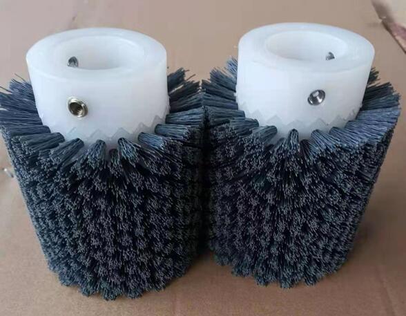 Abrasive Nylon Bristle Zig Zag Connection Roller Brushes For Wood Polishing