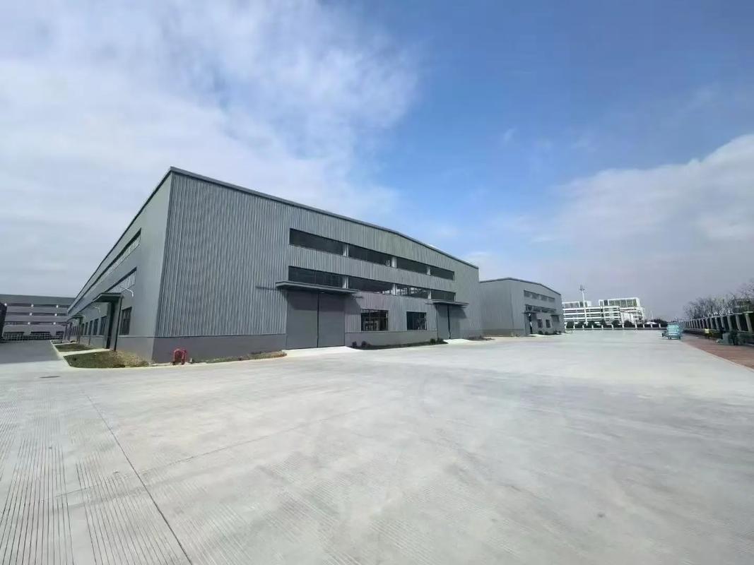 Earthquake Proof Prefab Steel Structure Metal OEM Prefab Warehouse Buildings