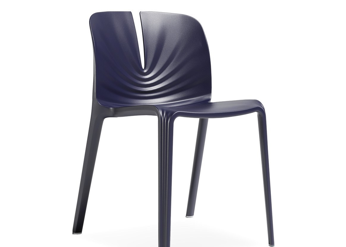 Plis Design Chair with Italian Design and Natural Colors in W500*D525*H785(mm) for Guest Seating