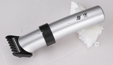 Silver Battery Powered Hair Clippers Cordless Head Trimmer GS / RoHS