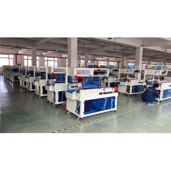 Semi Automatic Bottle Blowing Machine PET Plastic Bottle Blow Molding Machine