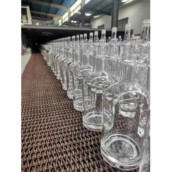 Дешевая цена750ml Флинтовые стеклянные бутылки с алкоголем на заказ для коктейлей виски ром
