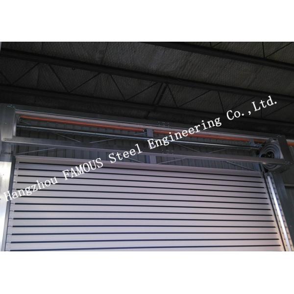 Внутри помещения дверь подъема ПВК быстрая быстрая и Оутдоорс дверь шторки завальцовки вольфрамокарбидного сплава высокоскоростная