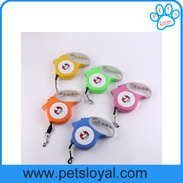 Factory Wholesale Pet Accessories LED Retractable Pet Lead Dog Leash