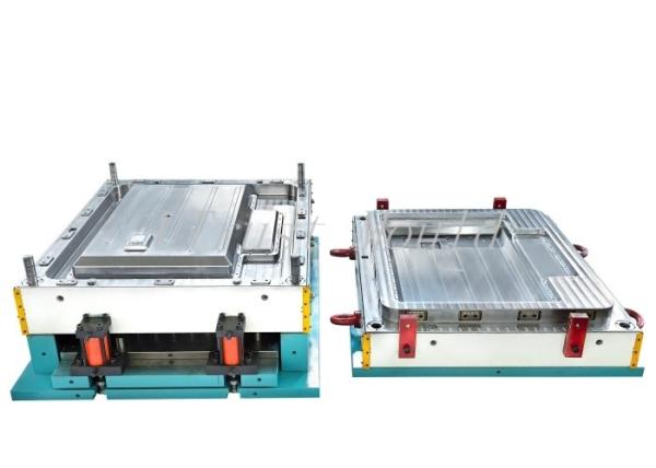 Moulissage par compression composite SMC