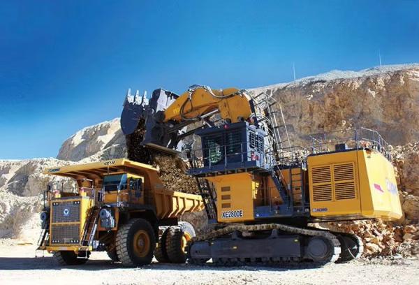 Vente à chaud pelle 360 degrés Vidéo drone XE4000 Puissante pelle minière Excavatrice lourde 180-200Ton