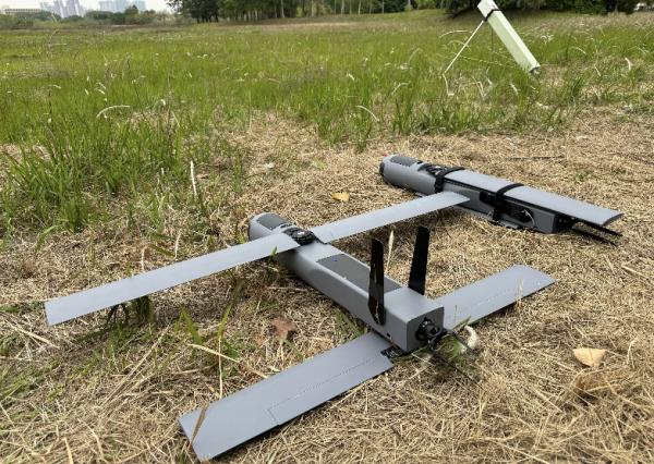 Switchblade UAV,Tactical Drone,Kamikaze Suicide  Loitering Missile Drone, 150Km Range,90mins Endurance,288km/h Speed,Payload 5Kg.