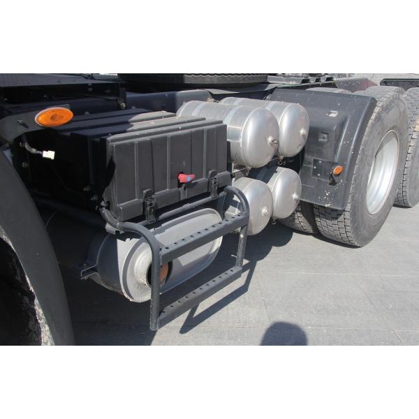 Dongfeng Commercial Tractor Trailer Vehicle Tianlong 375hp 6X4