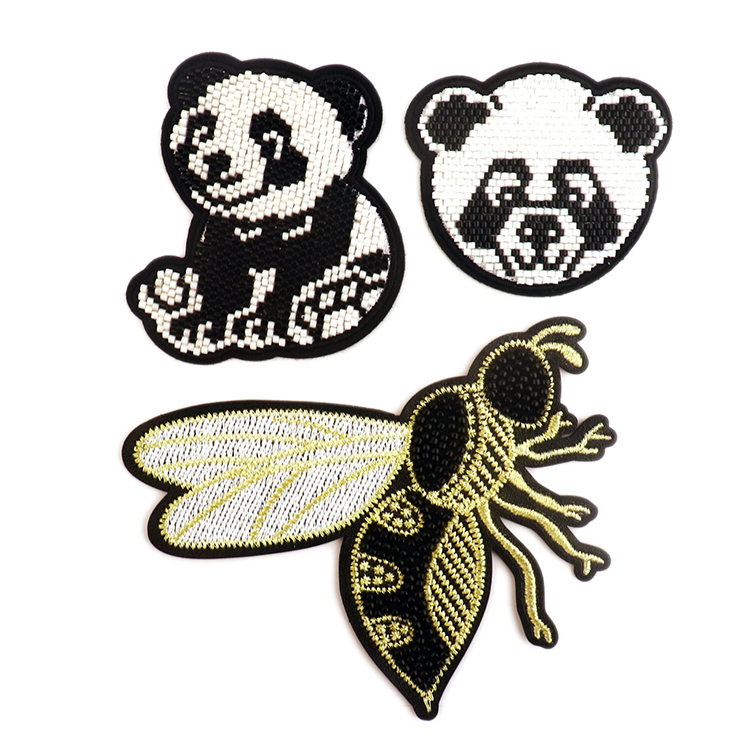 2023 Fancy Embroidery Applique Rhinestone Decoration Accessory Patch Bronzing Pattern Sequined Pearl Beaded Applique Patch