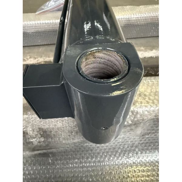 80mm Double Acting Steel Hydraulic Cylinder Hard Chrome Plated Surface Valve Block