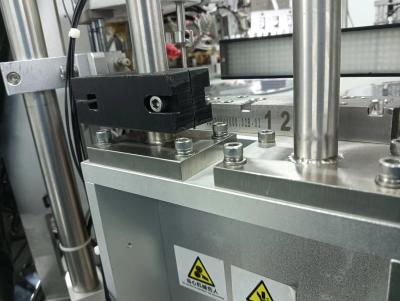 Máquina de montagem de necessidades diárias de aço inoxidável ODM automático