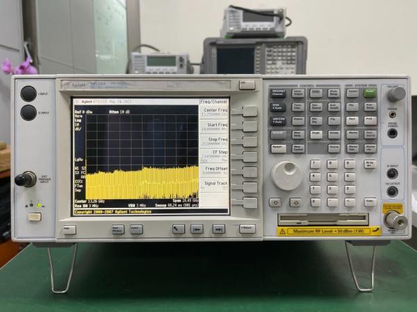 Agilent E4446A 44 GHz Wideband Spectrum Analyzer / Spectrum Analyser