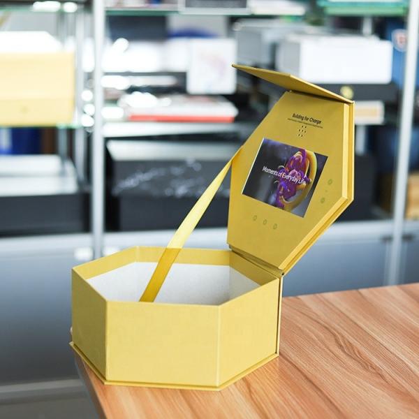 Professional Customization Golden Hexagon Video Packaging Box 7 Inch LCD Display Gift Box For Ring Flower Promotional