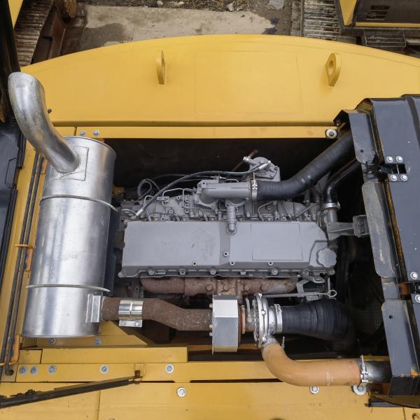 Подержанный экскаватор Sany SY305H 30 тонн в отличном состоянии для продажи по доступной цене