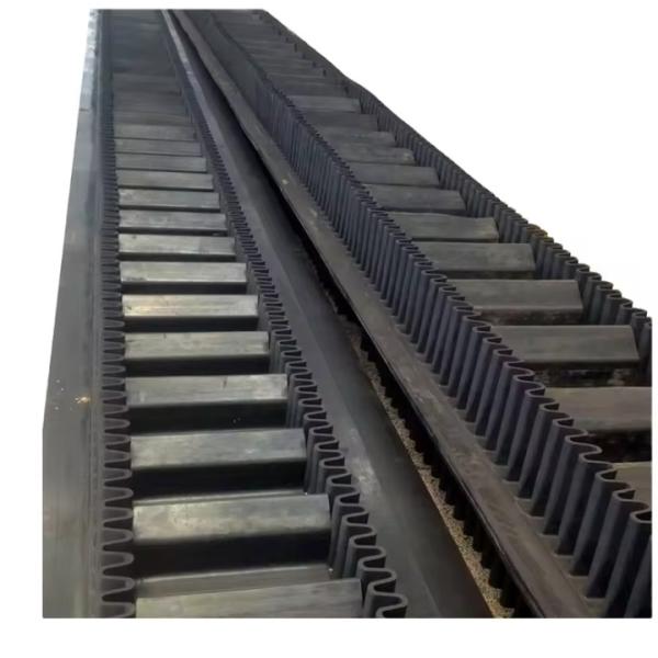 EP250 EP300 Inclined Conveyor Belts for Fertilizer Sand with Reduced Civil Construction Investment
