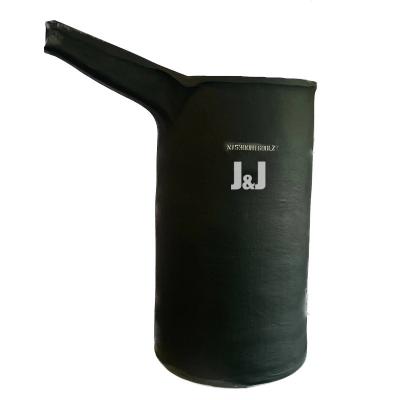 Silicon Carbide Graphite Crucible With Pouring Nozzle Cylindrical Shape