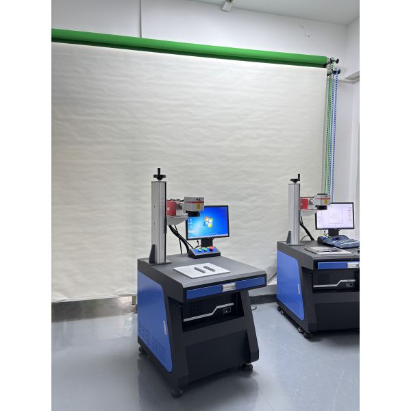 Industrial UV laser marking machine with 0.01mm precision and UV cold light for durable fiber laser marking