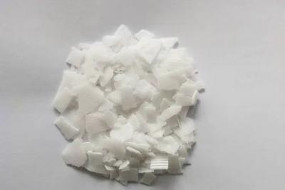 Inorganic Raw Materials Potassium Hydroxide White Powder or Flaky Solid Strong Alkalinity and Corrosiveness