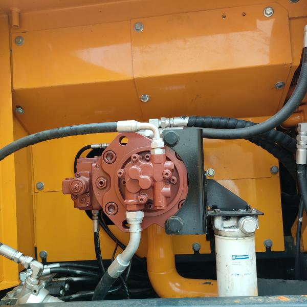 Обновите свое строительное оборудование подержанным экскаватором Hyundai 220LC-9S