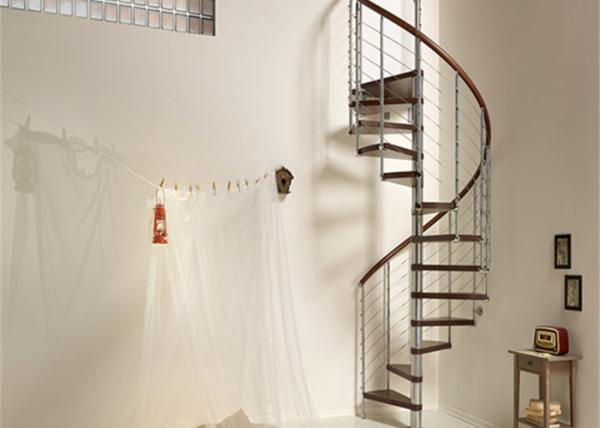 Indoor / Outdoor Custom Spiral Staircase Steel Post With Rod Bar Balstrade