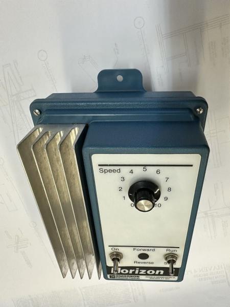 EMERSON - PN2990 - 8005 HORIZON 230 VAC 1 HP DRIVE BRAND-NEW AC SERVO DRIVE