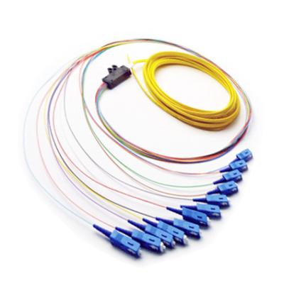 Cabo de remendo do SC UPC de OM2 0.9mm, 12 tranças da fibra do único modo do núcleo