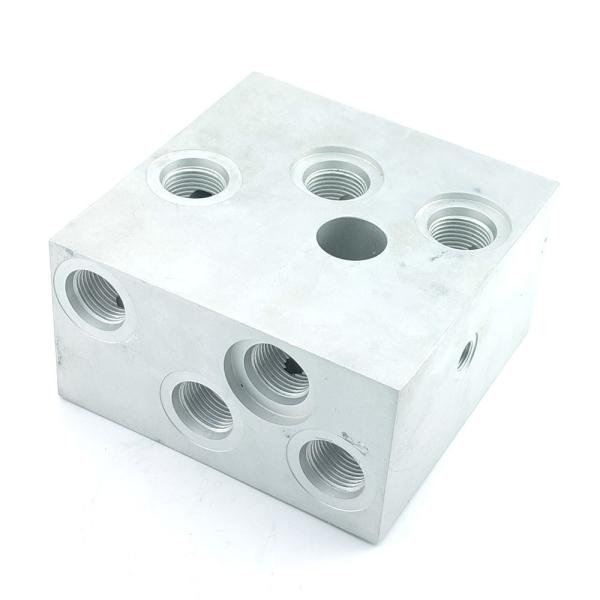 Parte de usinagem de precisão padrão ANSI OEM Blocos hidráulicos especiais /-0,05 mm Tolerância