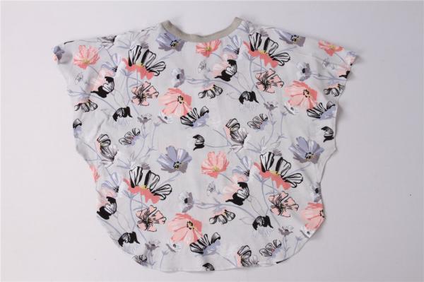 V-Neck Ladies Print Blouse Loose Short Sleeves Decorative Pattern Casual And Fashion