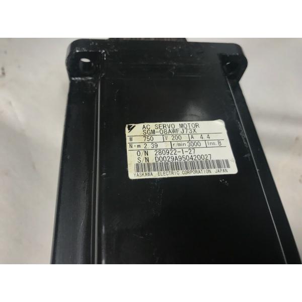 Yaskawa InsB AC Servo motor 750Watt 200V 4.4A 3000rpm 2.39N.m SGM-08AWFJ73