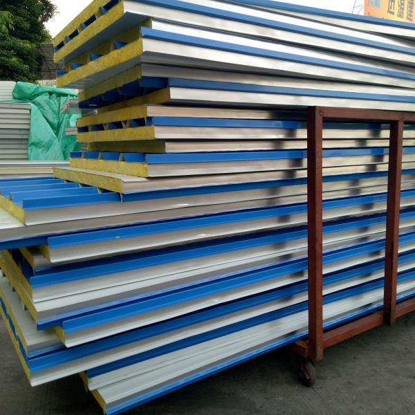 50mm A grade fire rating glass wool insulated sandwich roof panel use 20ft container house