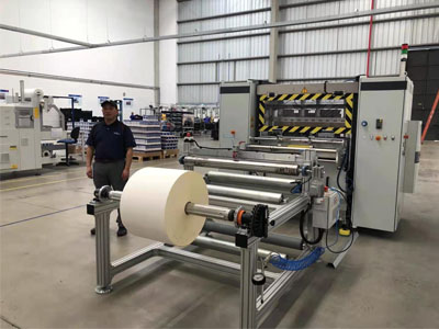 Machine de soudage par friction à rotation à haute efficacité 230V 16A 450*900*1100mm pour soudage en plastique