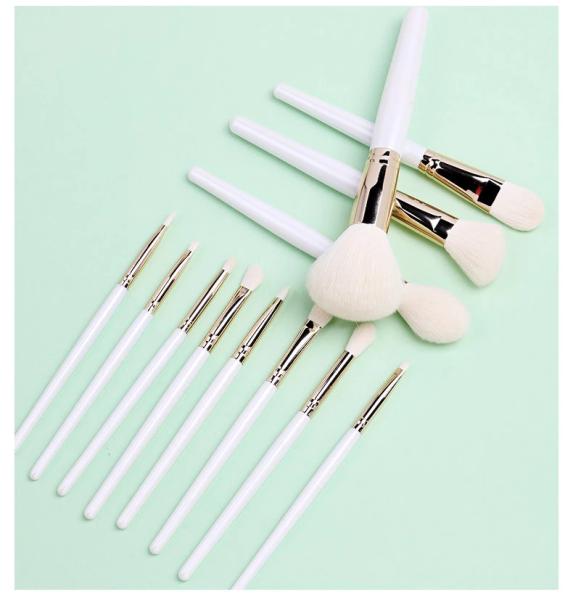 8 Pieces Travel Cruelty Free Makeup Brushes OEM / ODM 15X23X3cm Compact Size