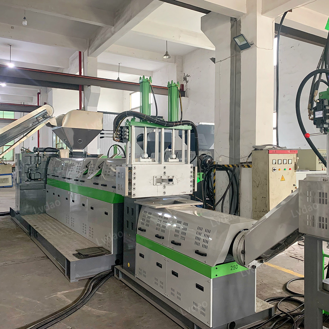 Зерна винта 38CrMoAl серии 140mm Lvdao LDK делая HDPE LDPE машины пластиковую машину pelletizing вырезывания