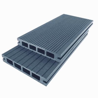 Luxuosas pranchas de deck WPC para entretenimento elegante ao ar livre