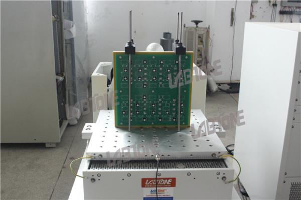 Qualificado agitando a máquina do teste de vibração do sistema com padrão do IEC 60068-2-64