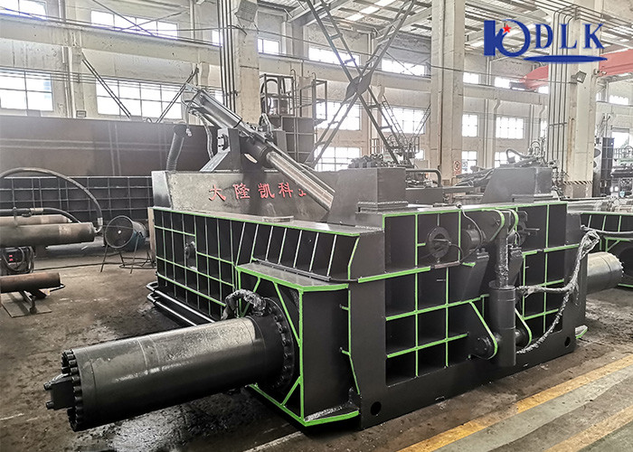 Металл брикетируя Compactor металлолома машины Baler гидравлический горизонтальный