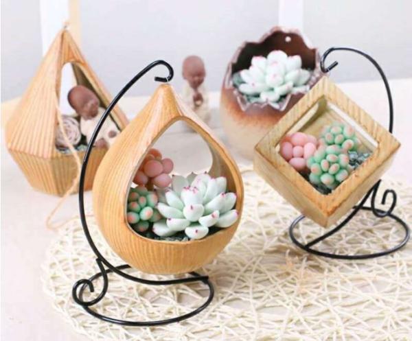 Ceramic and Iron Flower Pot for Garden or Home Decoration