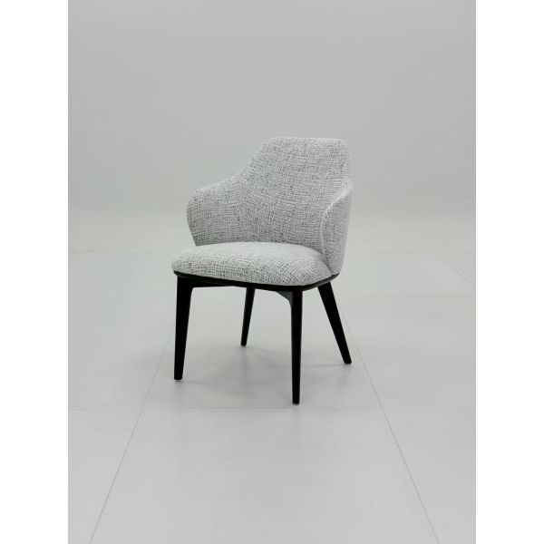 Customizable Wood Restaurant Chair with Ash Wood Frame and Ergonomic Backrest for Comfortable Dining