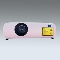 Projecteur laser 3LCD de 5500 lumens de luminosité avec des options d'installation flexibles