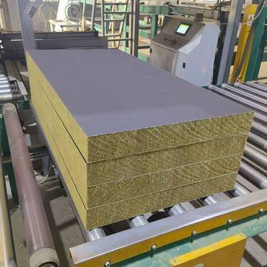 Non-combustible Stone Wool Insulation Board with Temperature Resistance -268°C to 700°C and Customizable Dimensions 600x1200mm