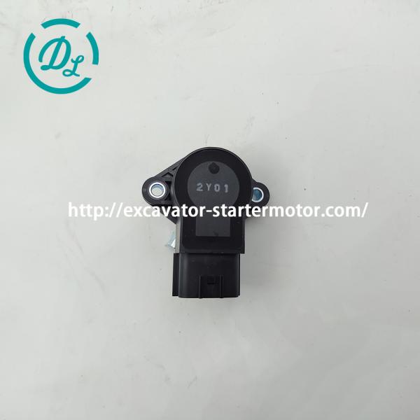 Sensor de aceleración del acelerador Kubota T1062-32282 para U30 U35 U40