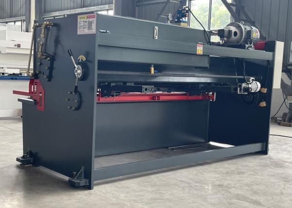 CNC Hydraulic Swing Shearing Machine 3200mm Cutting Width 3900x1750x1900mm Overall Dimension 20-500mm Back Gauge Range